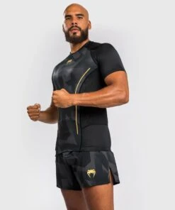 Venum Razor Rashguard Short Sleeves - MMA Factory 11 Venum Razor Rashguard Short Sleeves - MMA Factory -Sports - Boxing 1 252f0 252fa 252fa 252f10aac9cca0b5df0867d56f2c17769a9e0c059527 6 b35603c8 ef06 42cf b913 e461b4ed2bbf 1080x 1