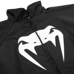 Venum Giant Sauna Suit - MMA Factory -Sports - Boxing 6bd1980cd1944c29759c15e4495052cd01822db8 sauna suit giant black 1500 09