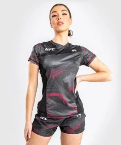 UFC Venum Fight Week 2.0 Women's Dry Tech T-Shirt - MMA Factory -Sports - Boxing c33f9dde3d9b4e7cd9c2a2278c7521e4ecd85787 vnmufc 00122 001 06 f 1
